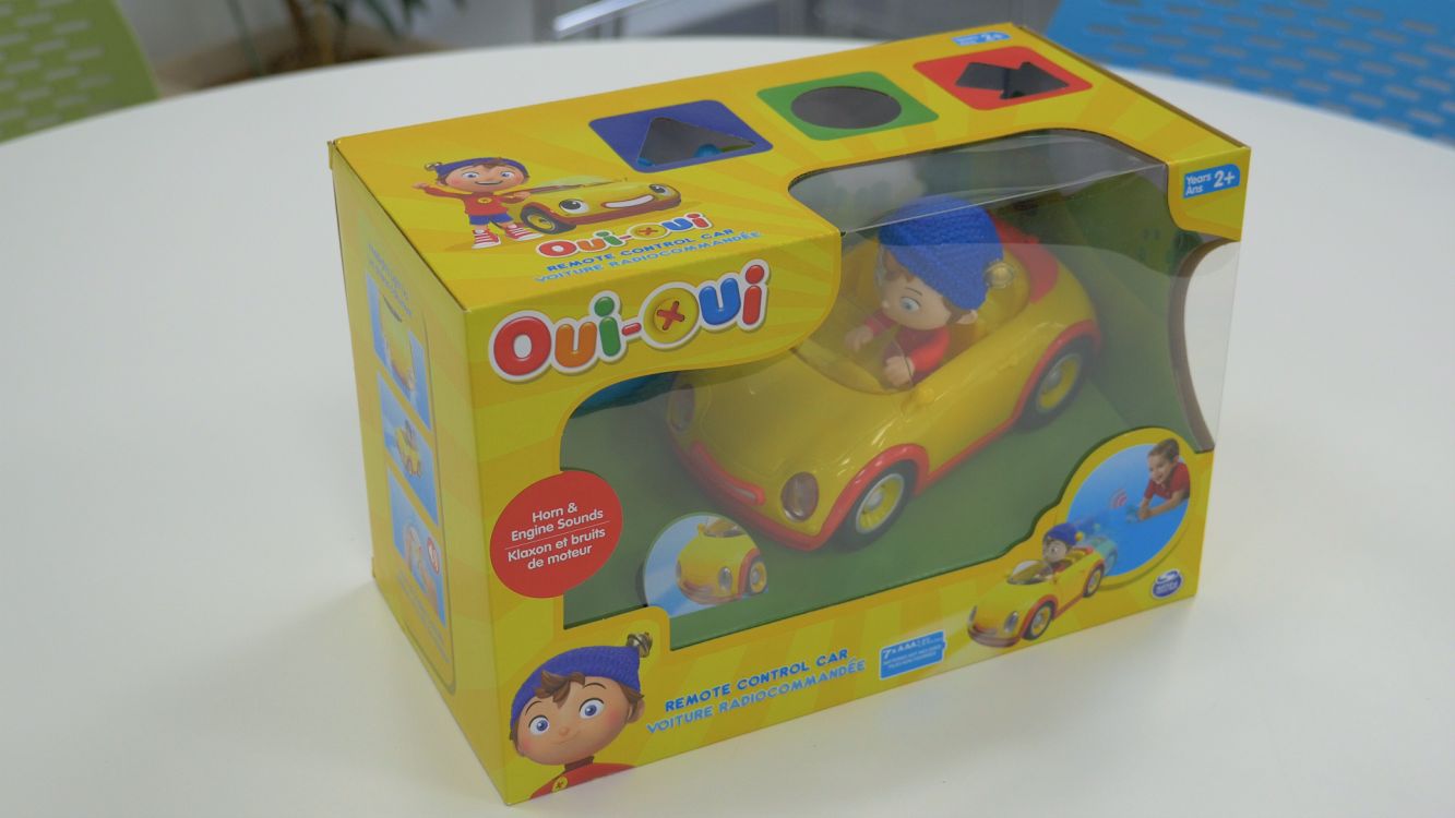Voiture télécommandée oui oui sale